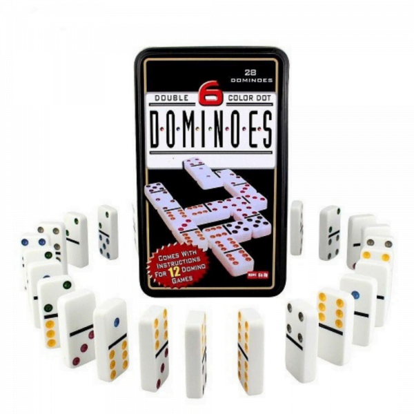 foto de caixa de dominó preta com dominós para fora enfileirados
