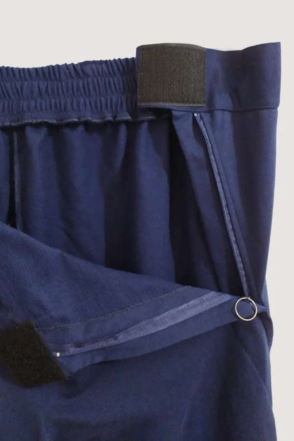 CALÇA PRATICIDADE COM ABERTURA FRONTAL