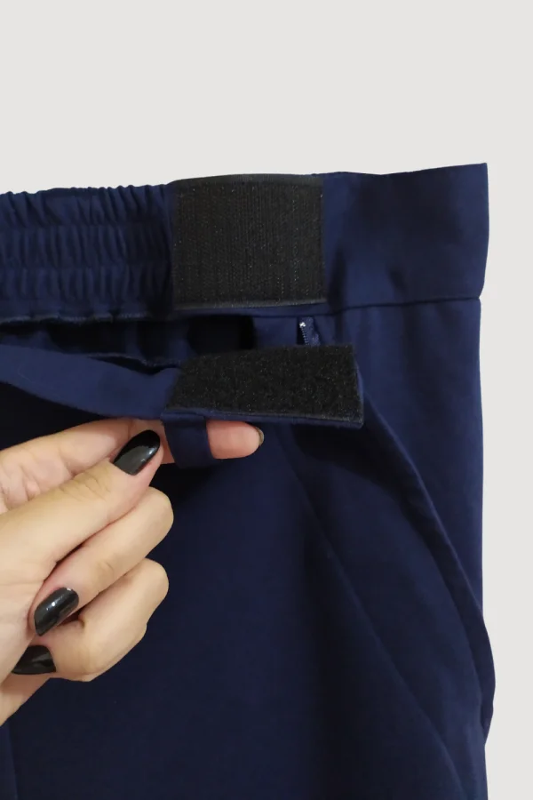 CALÇA PRATICIDADE COM ABERTURA FRONTAL