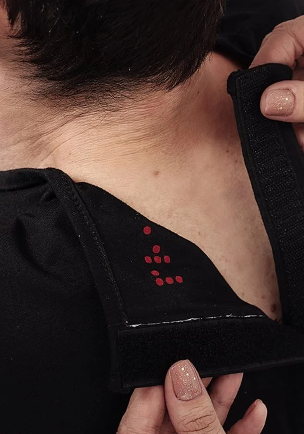 Camiseta adaptada com velcro Camiseta adaptada com velcro Camiseta adaptada com velcro Camiseta adaptada com velcro Camiseta adaptada com velcro Camiseta adaptada com velcro Camiseta adaptada com velcro CAMISETA ADAPTADA COM VELCRO